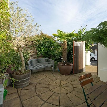 Delightful Bird Sisters Cottage With Free Parking Hove Esterno foto