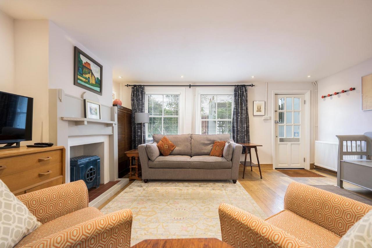 Delightful Bird Sisters Cottage With Free Parking Hove Esterno foto