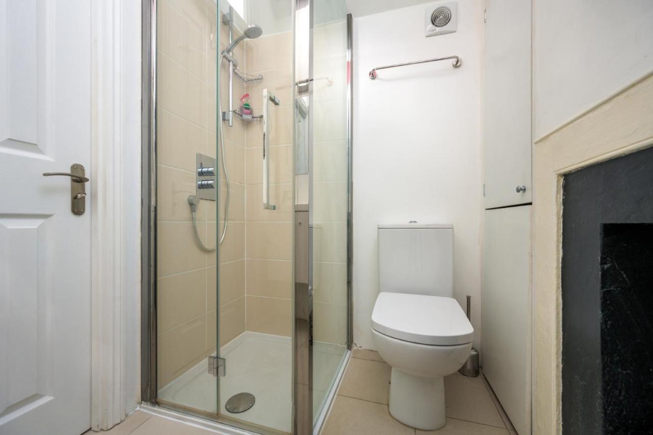 Delightful Bird Sisters Cottage With Free Parking Hove Esterno foto