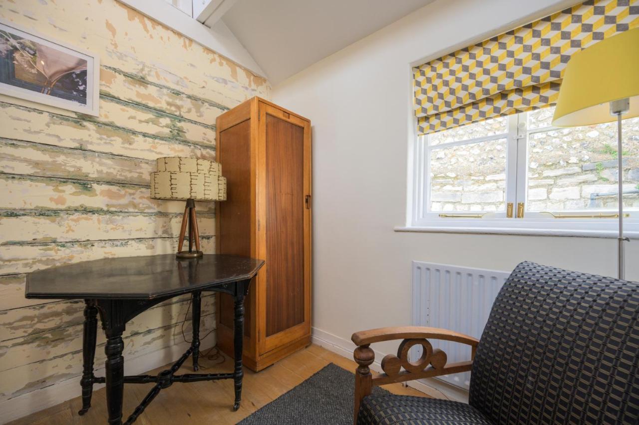 Delightful Bird Sisters Cottage With Free Parking Hove Esterno foto