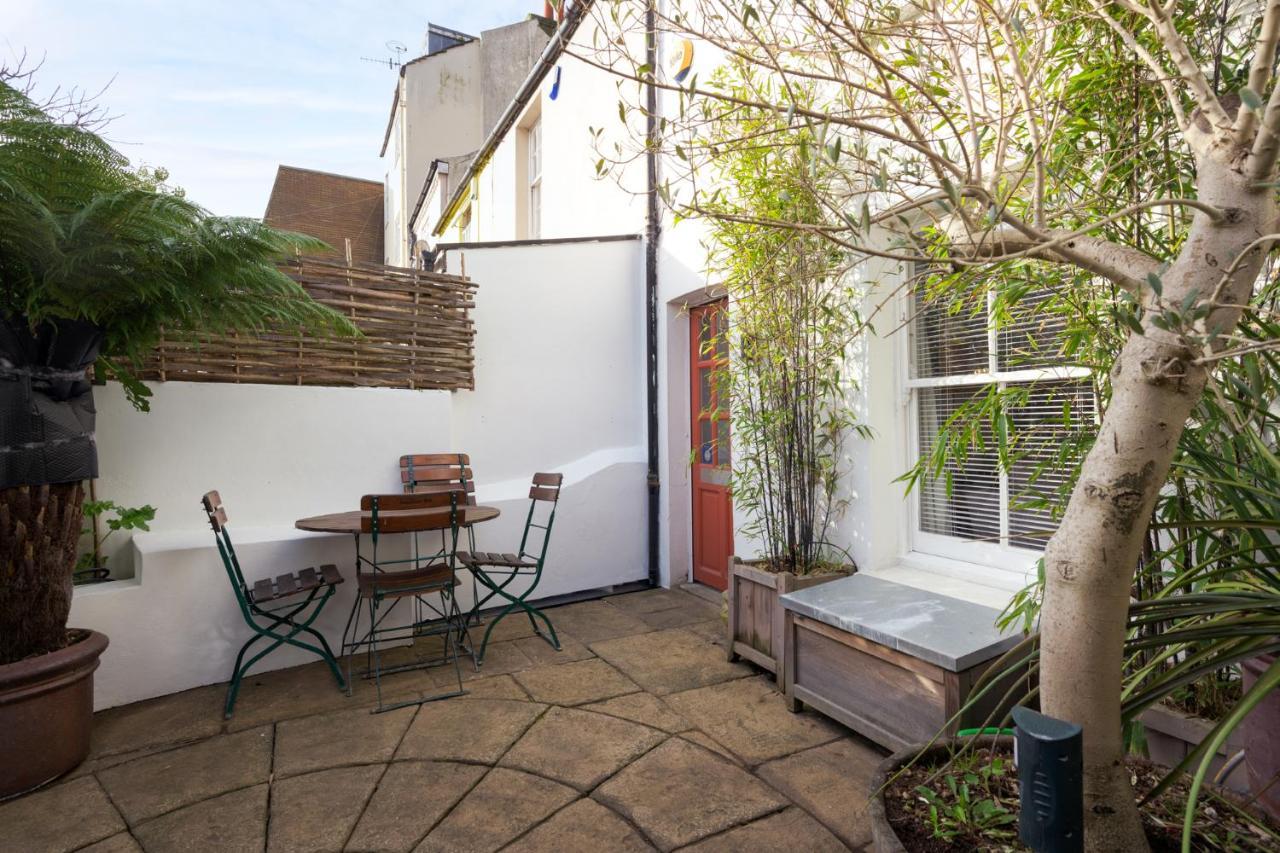 Delightful Bird Sisters Cottage With Free Parking Hove Esterno foto